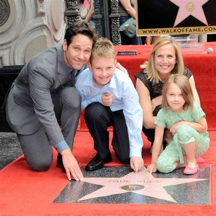 Does Paul Rudd Have Kids? - Answered And More