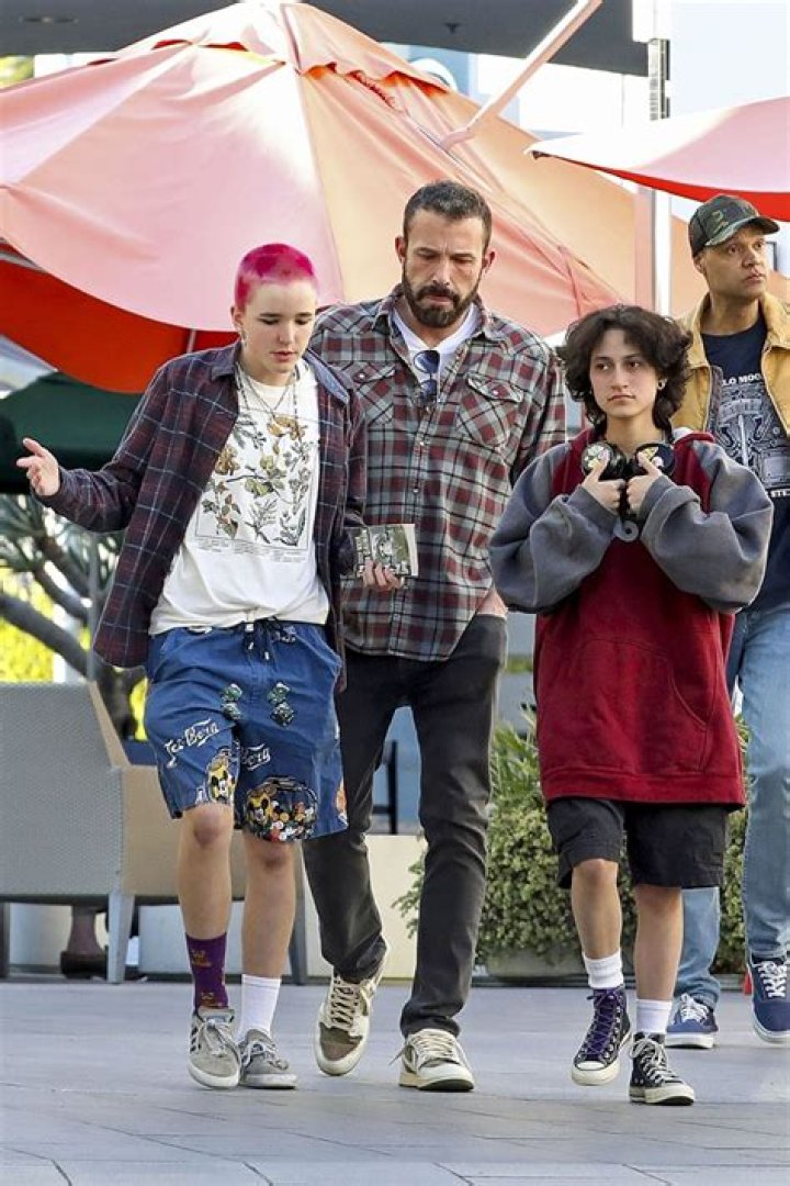 Exploring The Rumors: Is Violet Affleck Gay?