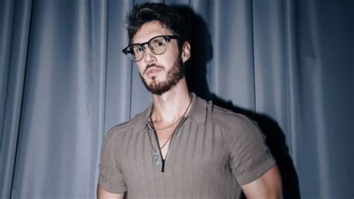 Unraveling The Meaning Behind "Star Shopping"