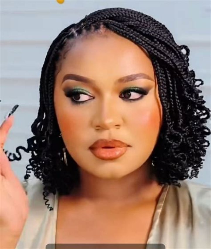 Upscale Short Box Braids: Enchanting Styles For Every Occasion